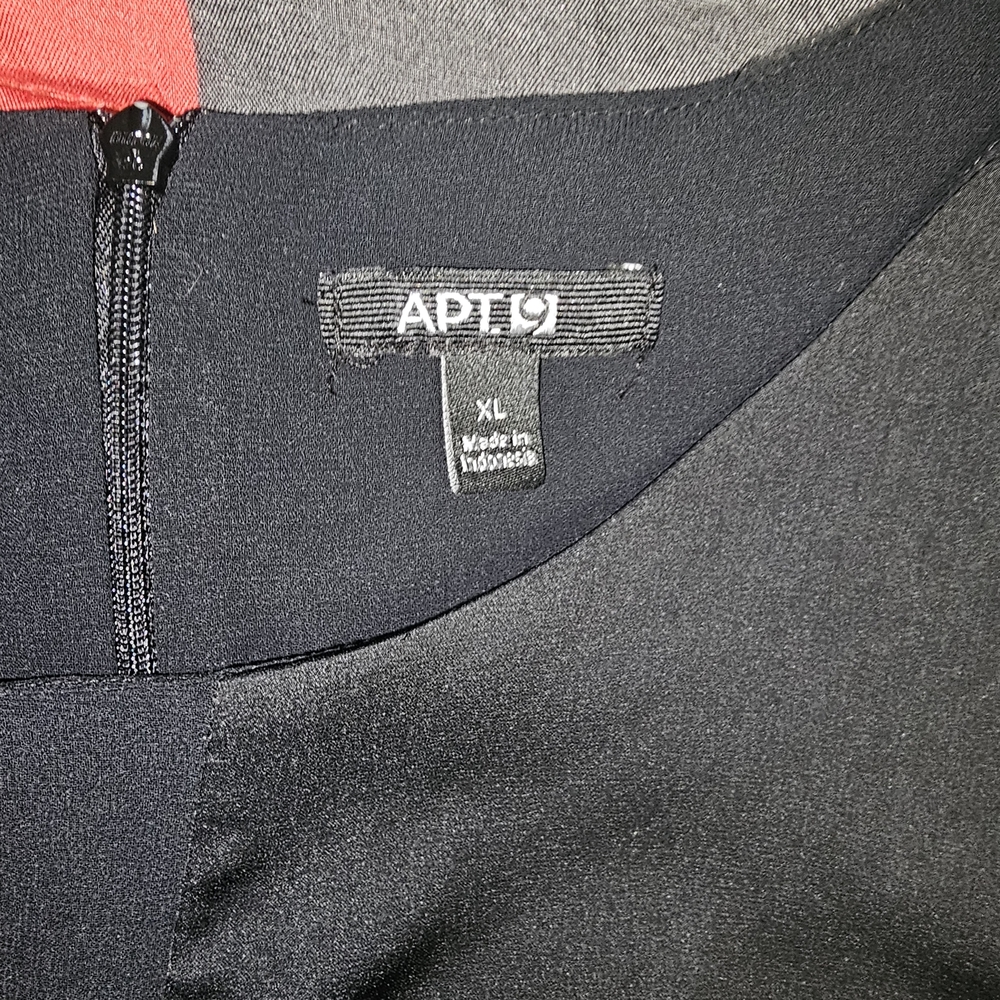 Apt. 9 Charcoal Sleeveless Notch-Neck Camisole - Picture 3 of 7